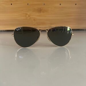 Ray-Ban Gold Frame Aviator Sunglasses RB3025